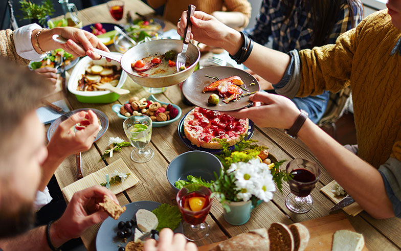 Apéro dînatoire : comment régaler ses invités ?