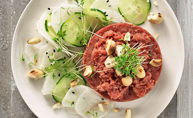 Variant les plaisirs, un tartare de bœuf est aussi un aliment cru.